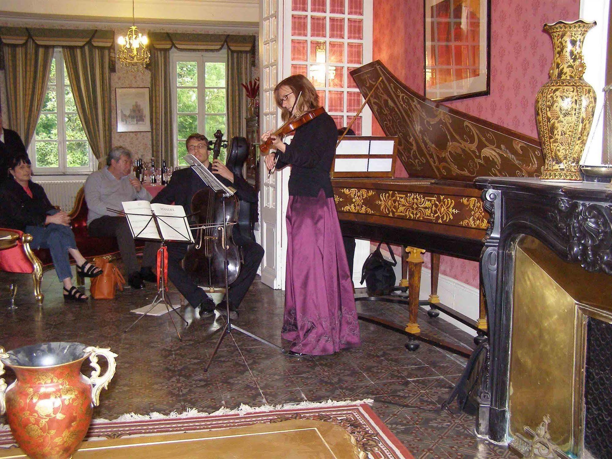 Le Relais Du Silence Chateau Lavail Labastide-dʼAnjou Екстериор снимка